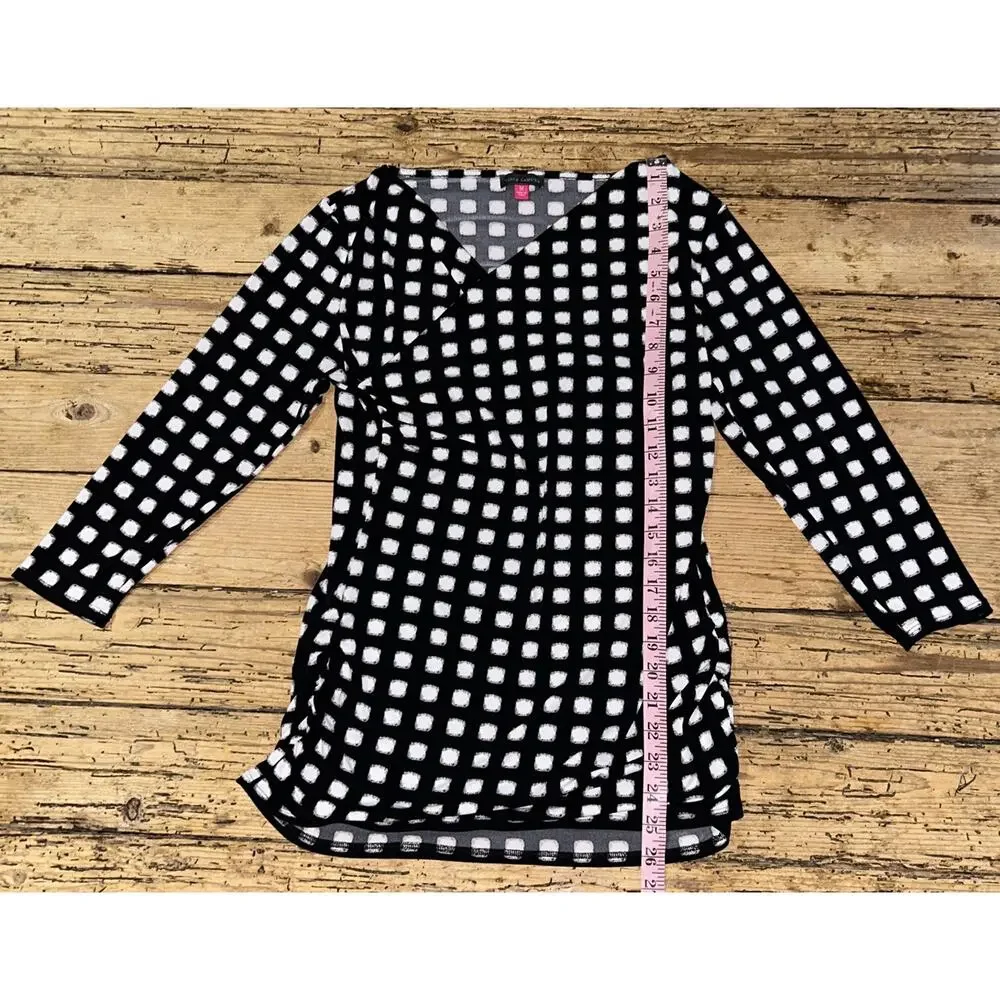 Vince Camuto Women’s Size M Black/ White Faux Wrap 3/4 Sleeve Top NWOT_4